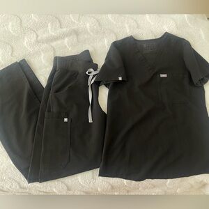 Figs black scrub set